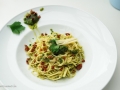 Spaghetti mit Petersilienpesto