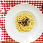 Linguine mit Marsalasauce, Datteln und Salbei