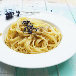 Linguine mit Ahornsirup-Sahne und Lavendelblüten