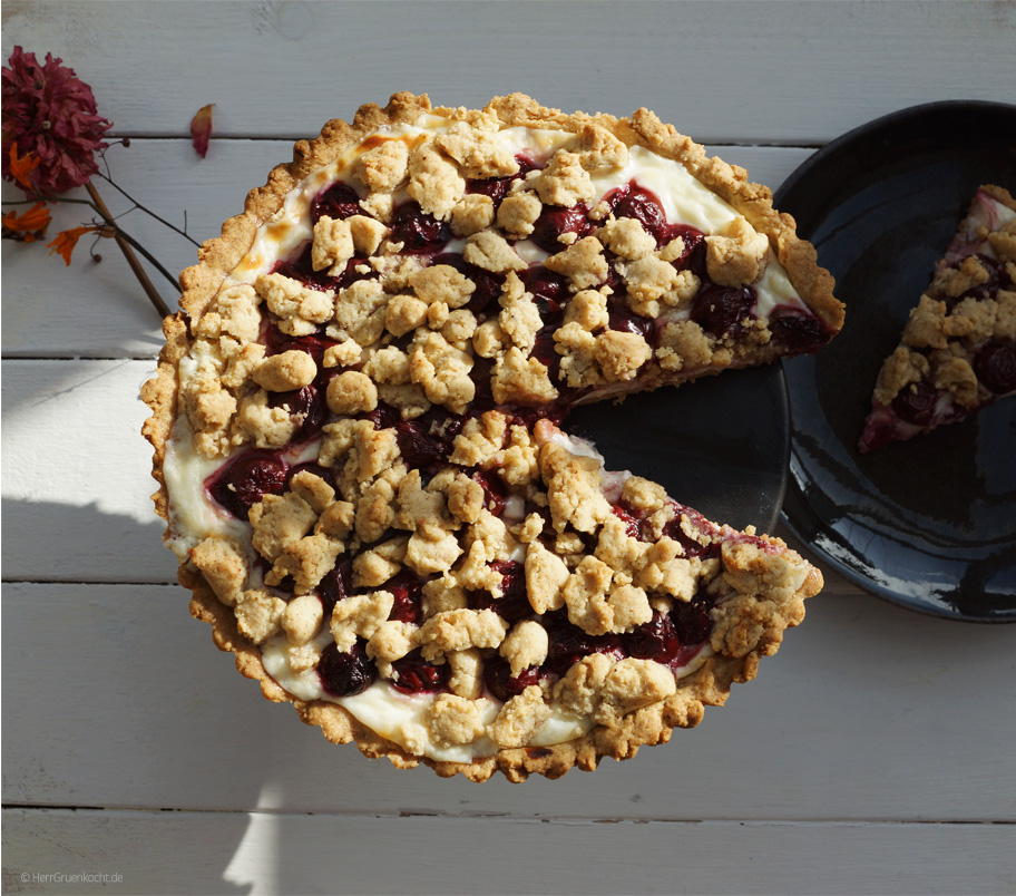 Kirsch-Streuselkuchen mit Quark-Vanille-Pudding