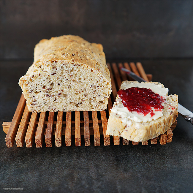 Histaminarmes Dinkel-Leinsamenbrot - ganze einfach und schnell