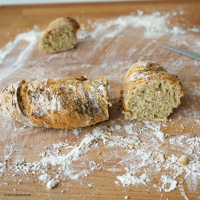 Wurzello – das Wurzelbrot von Herrn Grün – ganz einfach. 