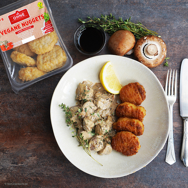 Vegane Nuggets Florentiner Art mit Pilzen und Marsalalikör
