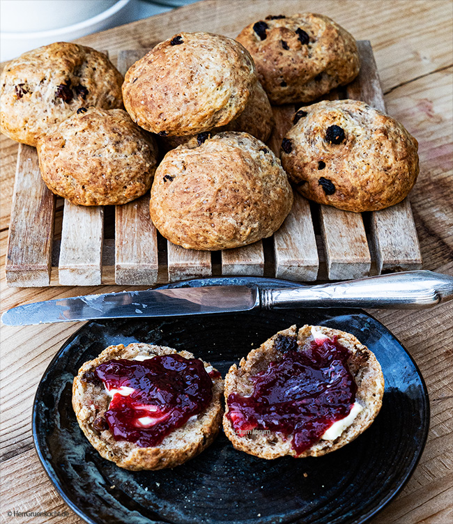 Schnelle Rosinenbrötchen von Herrn Grün