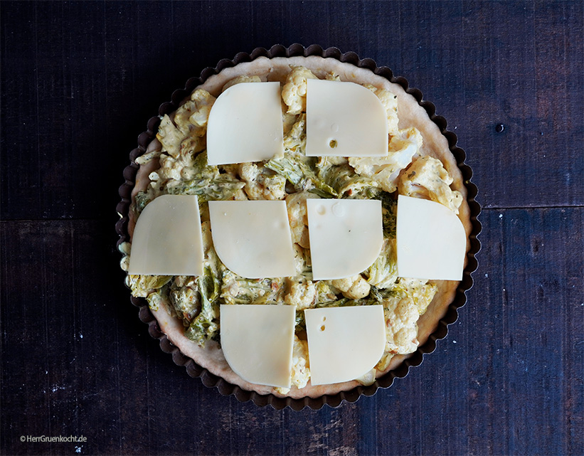 Orientalische Tarte überbacken mit die OHNE veganen Almscheiben