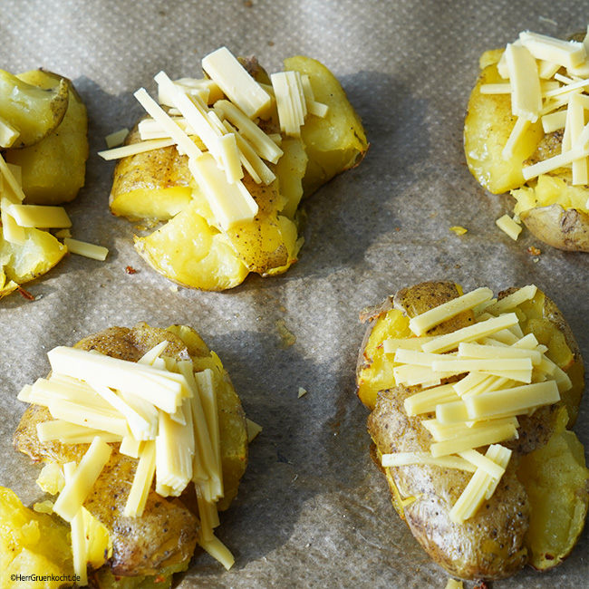 Überbackene Quetschkartoffeln ganz einfach - von Herr Grün kocht