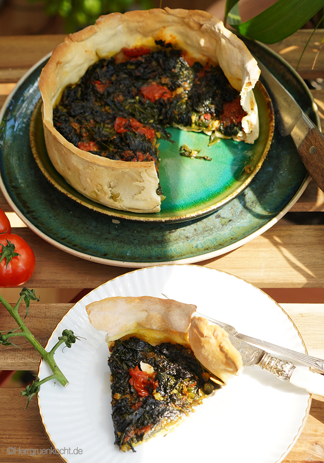 Tarte ‚Midi‘ mit Spinat, Tomaten, Thymian, Kreuzkümmel, Curry und einem ...