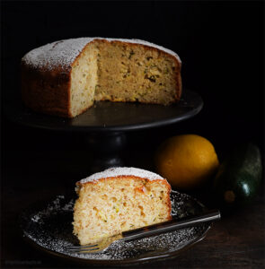 Zitronen-Mandelkuchen mit Zucchini - von Herr Grün Kocht
